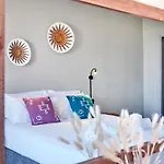 Theros Hébergement de vacances *